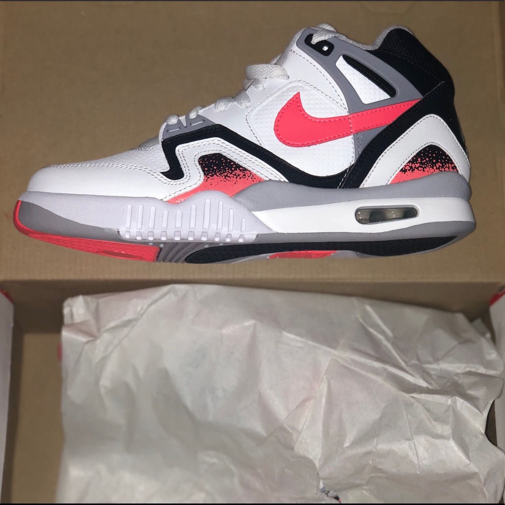 Nike Air Tech Challenge II - Men's size 6.5